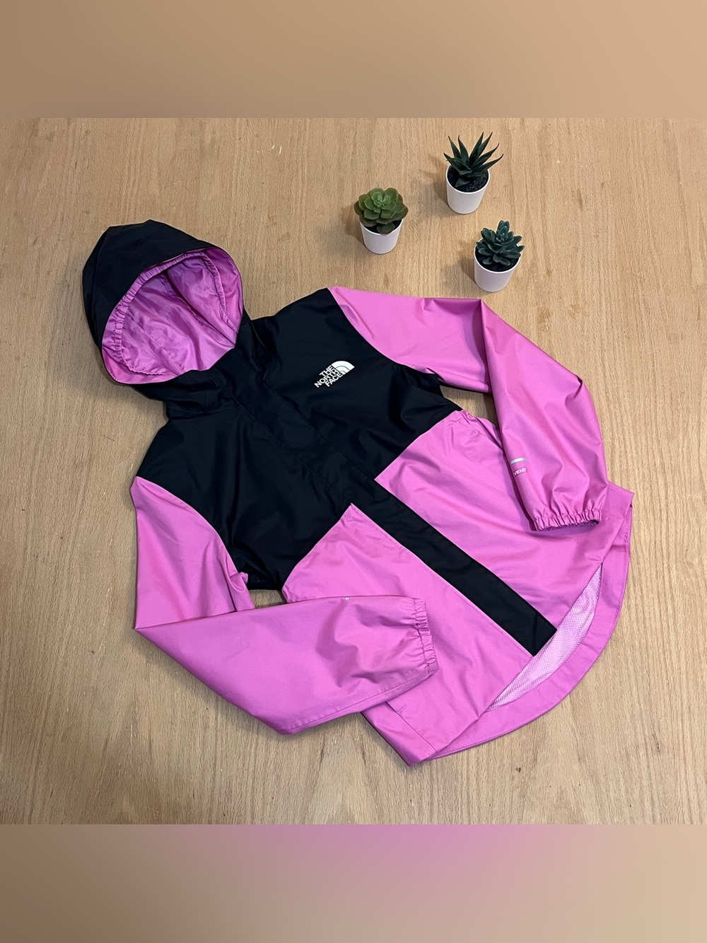 The North Face Girls Antora Waterproof Rain Jacket in Pink and Black